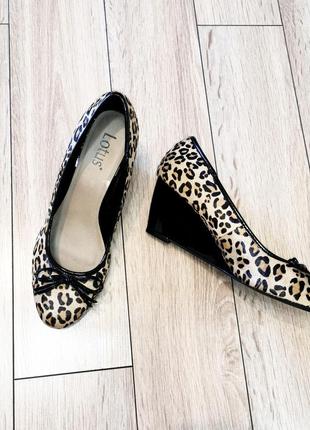 Туфли с леопардовым принтом из шерсти пони lotus