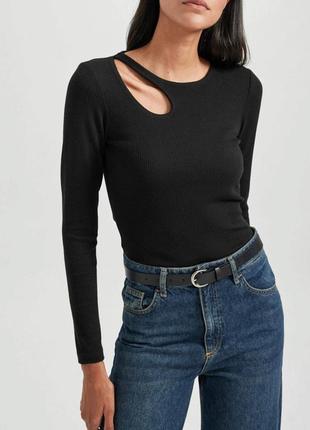 Лонгсів з фігурним вирізом