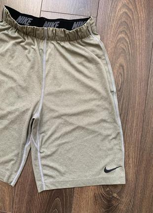 Спортивные шорты nike dri fit оригинал3 фото