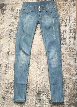 Стильні джинси прямого крою остін