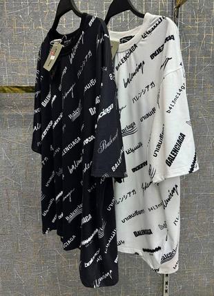Футболка в стиле balenciaga с надписями черная белая3 фото