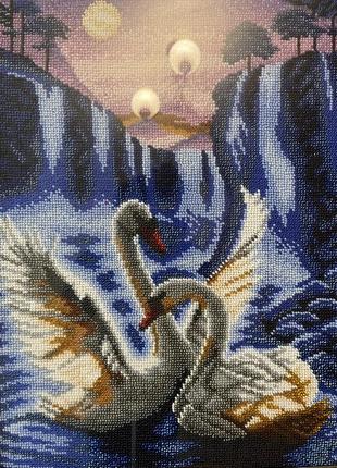 Картина бісером «лебеді»2 фото