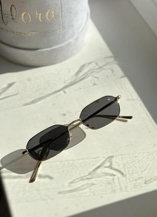 Очки солнцезащитные очки черные оправа под золото7 фото