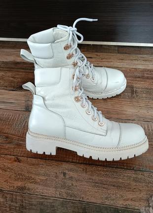 Ботинки estro, ботинки