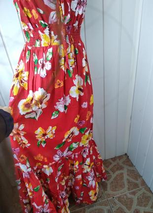 Яркое платье макси в цветы5 фото