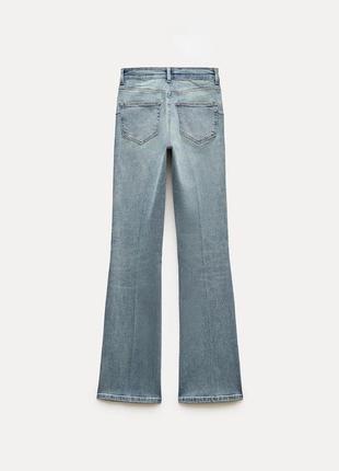 Расклешенные джинсы с облегающими штанинами zara new3 фото