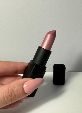 Nouba lipstick сяюча помада для губ1 фото