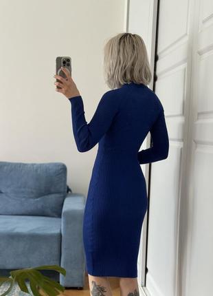 Платье синяя в рубчик обтягивающая меди2 фото