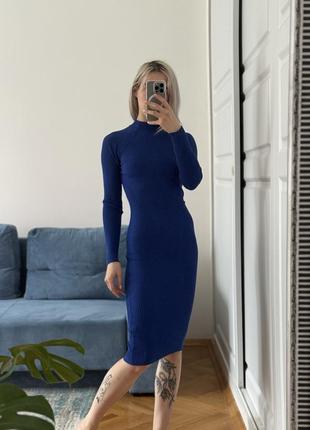Платье синяя в рубчик обтягивающая меди3 фото