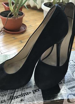 Черные замшевые лодочки calipso