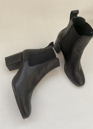 Шкіряні черевики 36 розмір