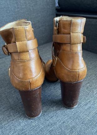 Женские кожаные ботинки massimo dutti3 фото