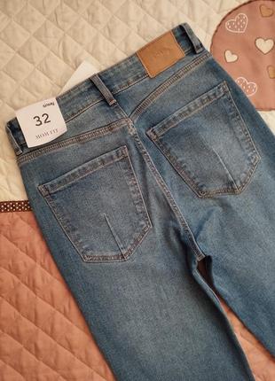 Новые с биркой джинсы мом sinsay 32 р. синие mom высокая посадка стильные укороченный крой7 фото