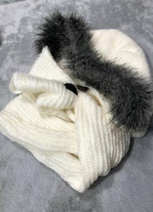 Капюшон хомут вязанный молочный белый с мехом шарф шапка3 фото