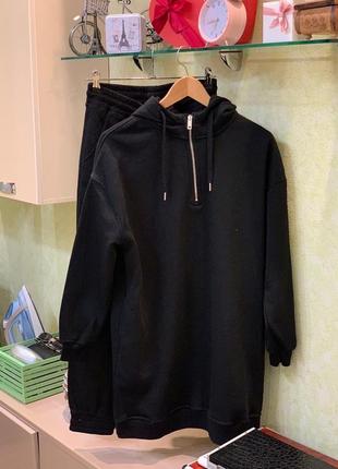 Спортивний костюм