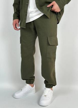 Солідний чоловічий джинсовий кежуал комплект сорочка з кишенями і штани брюки карго3 фото