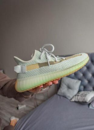 Женские кроссовки adidas yeezy boost 350