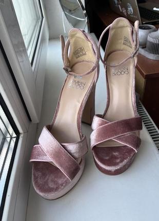 Розовые велюровые туфли 🌸