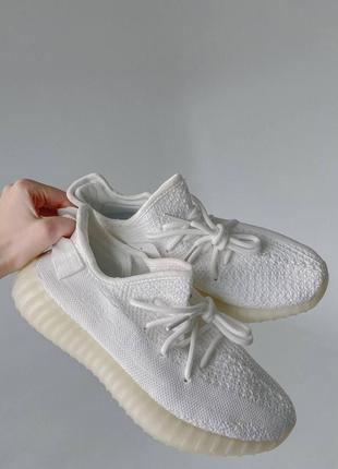 Женские кроссовки 
adidas yeezy boost 3502 фото