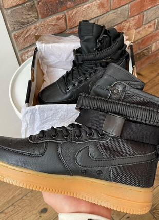 Женские кроссовки nike  air force 1 sf2 фото