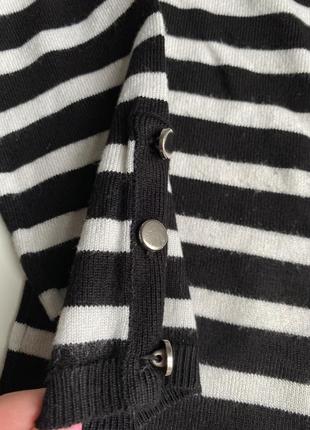 Кофта у смужку s