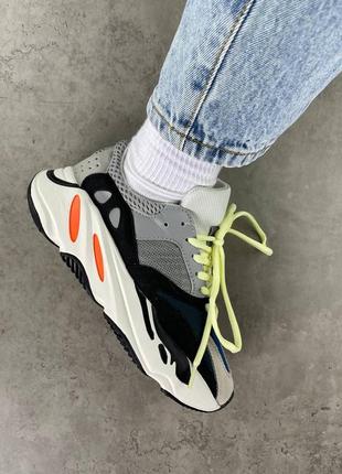 Женские кроссовки adidas yeezy 7002 фото