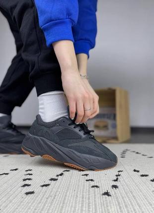 Женские кроссовки 
adidas yeezy 7008 фото