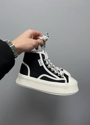 Женские кроссовки chanel pendant sneakers