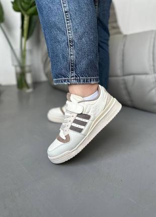 Женские кроссовки adidas forum 84 low cream brown teddy