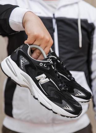 Чоловічі кросівки/взуття new balance