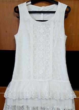 Летнее женское платье.