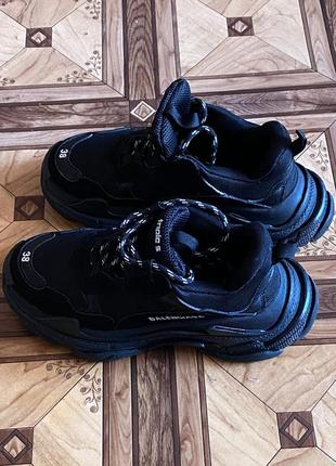 Balenciaga triple s кроссовки1 фото