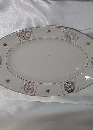 Блюдо овальне (тарілка) велике.