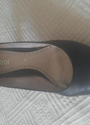 Туфлі чорні шкіряні на каблуці фірми gabor.7 фото
