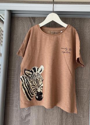 Футболка для девочки с пайетками