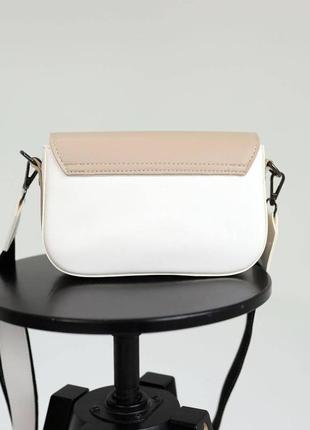 Женская сумка через плечо из экокожи ксения белая бежевая4 фото