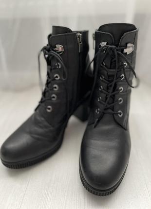 Шкіряні ботильйони