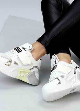 Модные белые кроссовки сникерсы на фигурной платформе шнуровка + липучка7 фото