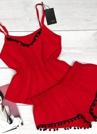 Красный комплект с черными бубонами. код: д47