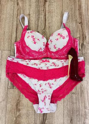 Комплект нижньої білизни