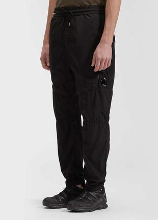 Оригинальные брюки c.p. company garment-dyed cargo pants