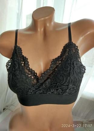 Красивий кружевний бралєт розмір 80b