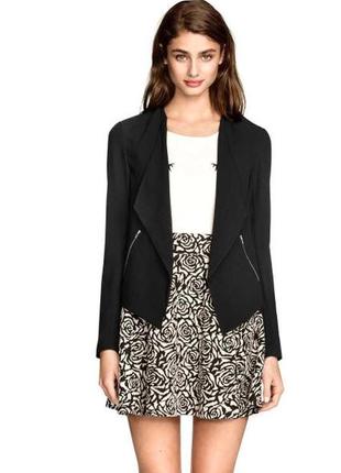 Стильний легкий блейзер із крепу h&m, m