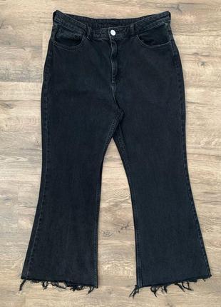 Чёрные выбеленные джинсы клеш asos reclaimed vintage