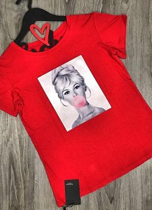 Красная женская футболка из вискозы. код: д76