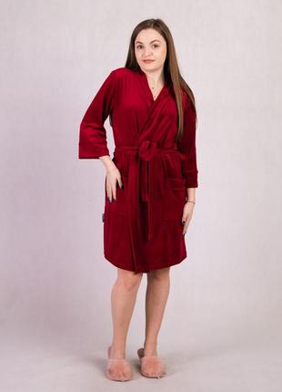 Жіночий велюровий халат на запах1 фото