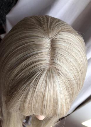 Штучна перука з чолкою чубом довге густе хвилясте волосся світлий блонд блондин жіноча4 фото