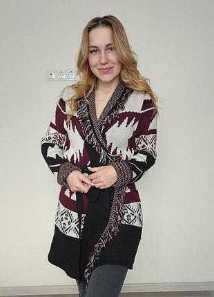 Теплый кардиган фирмы stradivarius