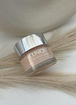 Набір для обличчя clinique moisture surge з трьох повнорозмірних засобів3 фото