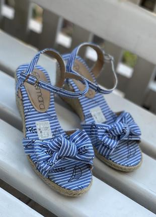 Летние полосатые босоножки, сандалии на танкетке в морском стиле esmara9 фото